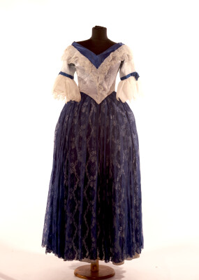 Сукня жіноча, періоду бароко, початок 18 століття. 